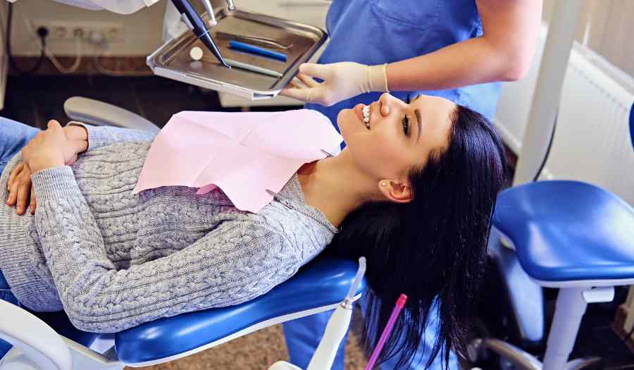 מה עדיף – שתל או גשר?